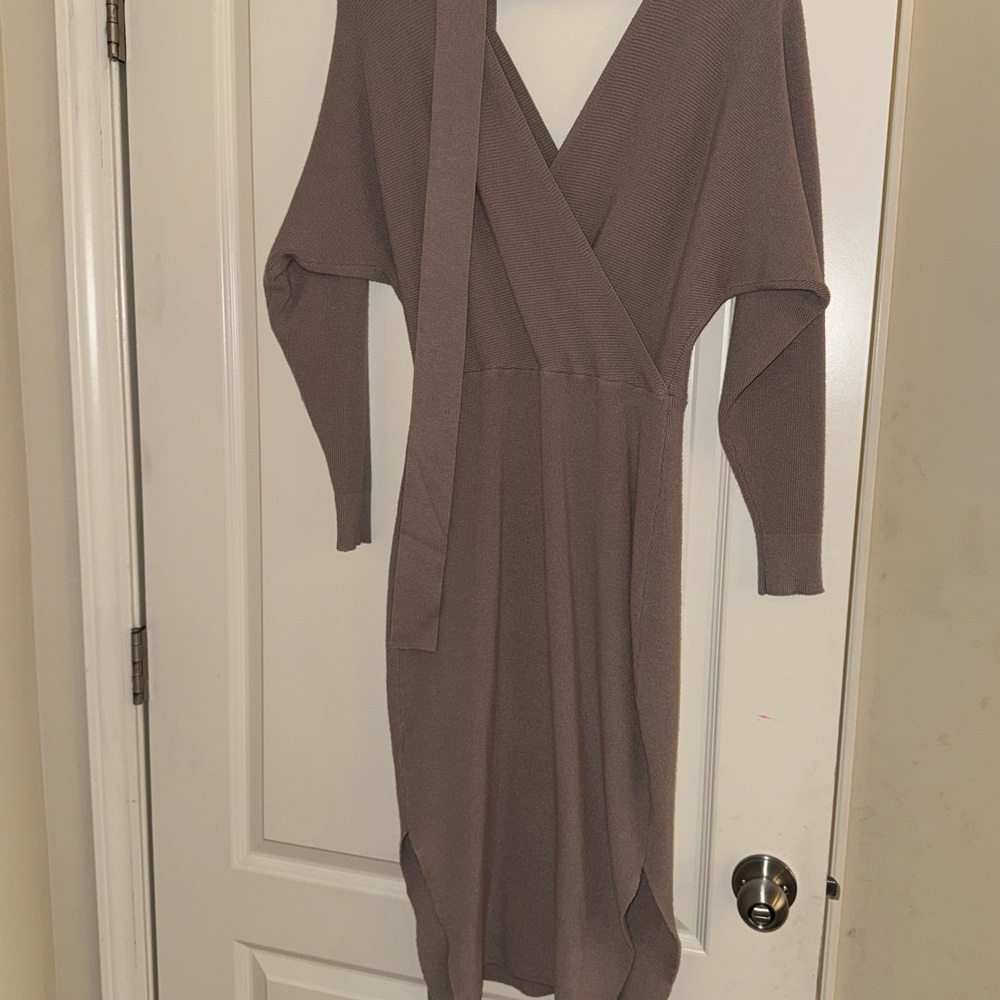 Elegant Women's Wrap Dress in Taupe